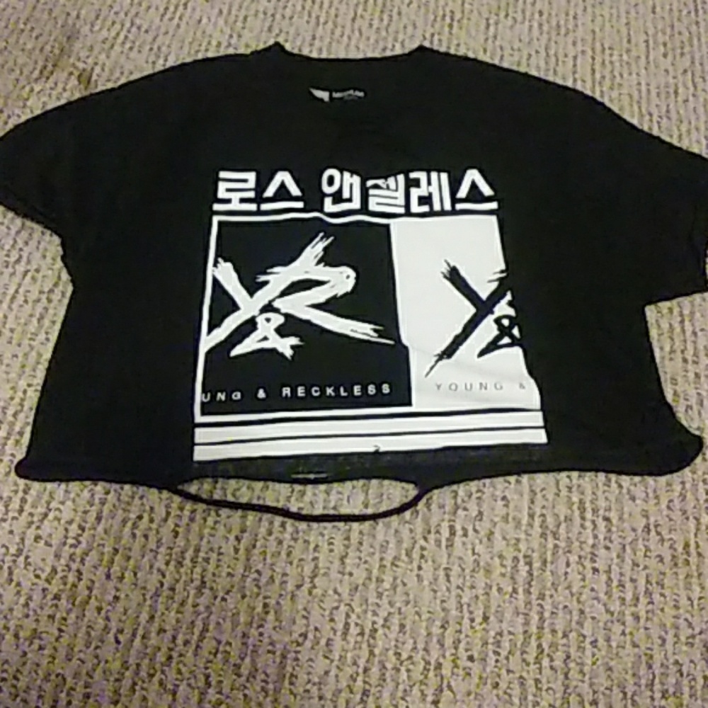 CUSTOM y&r crop t shirt